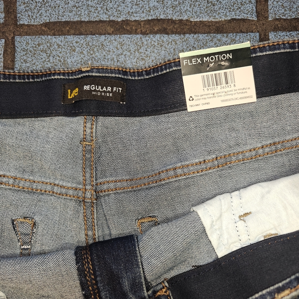 Lee Women's Regular Fit Mid Rise Capri Blue Jeans Size 18 - Picture 7 of 10